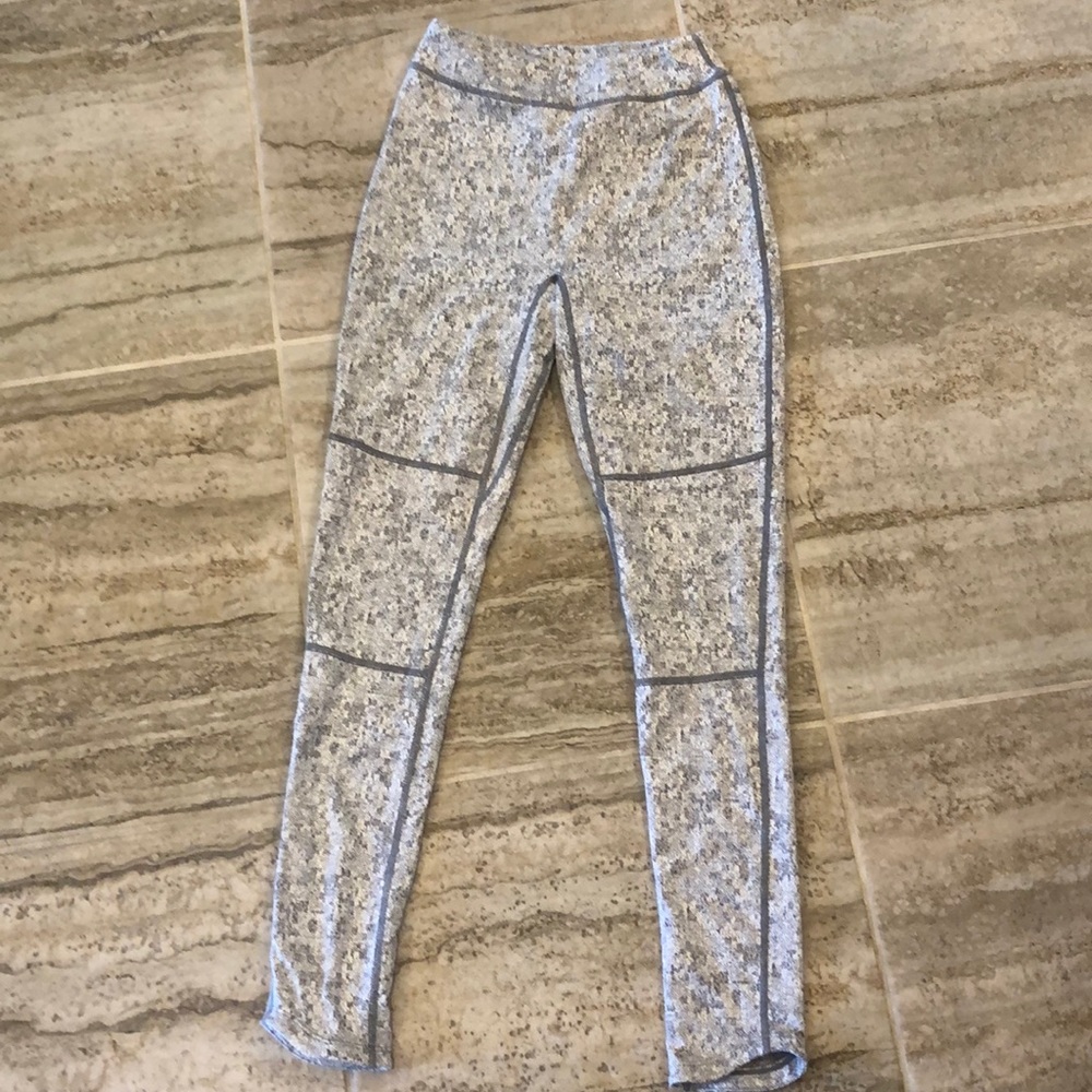 Gymshark Fleur Texture Leggings Marled Size: Small